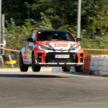 Co drive Toyota GR Yaris on the track (3 laps)